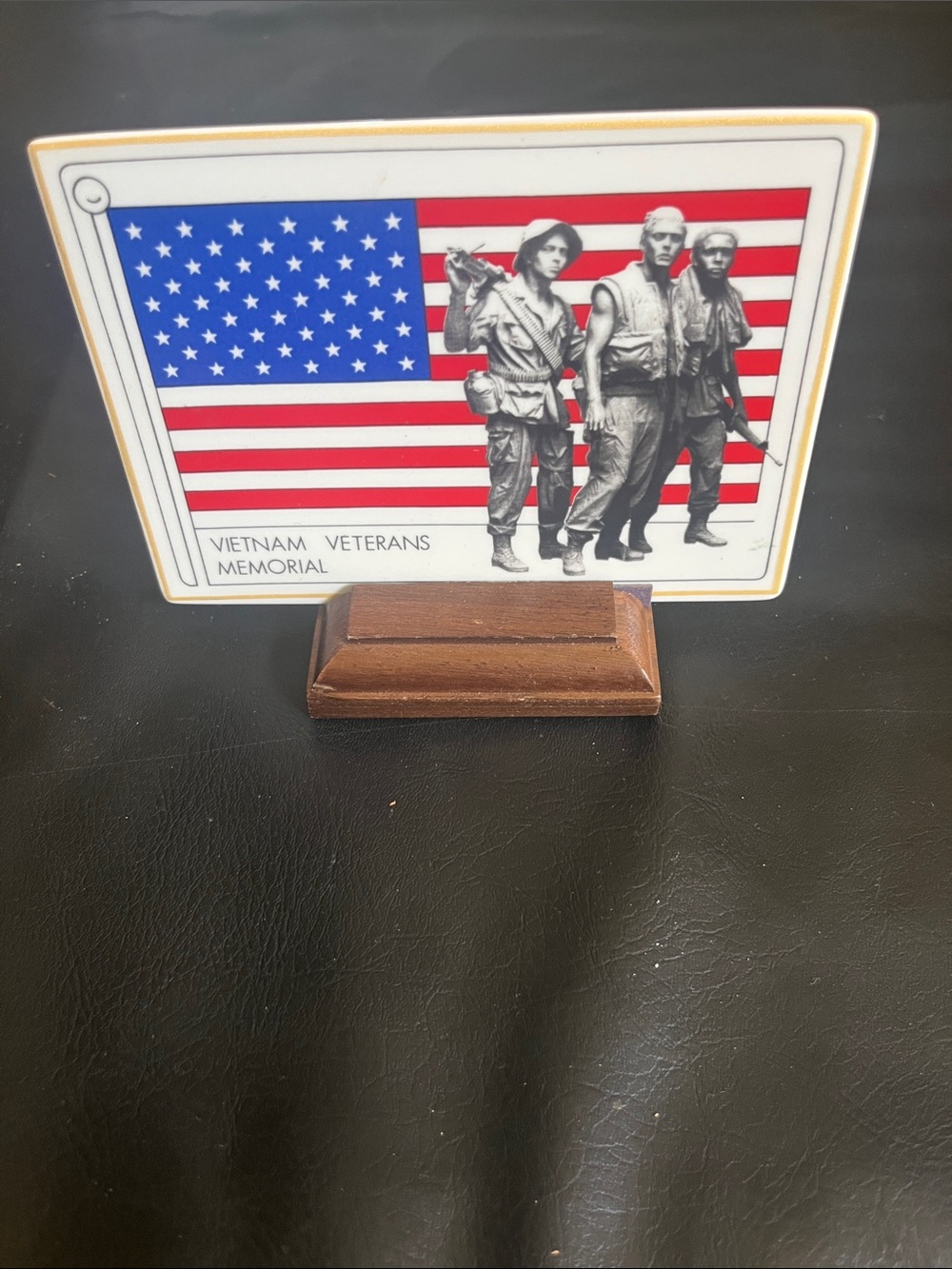 Villeroy & Boch Patriotic Veterans Plaque - Red, White & Blue